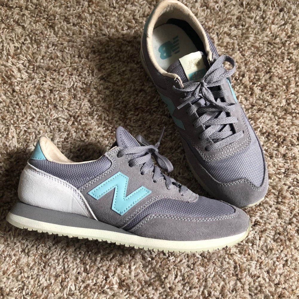 New Balance 620 sneakers